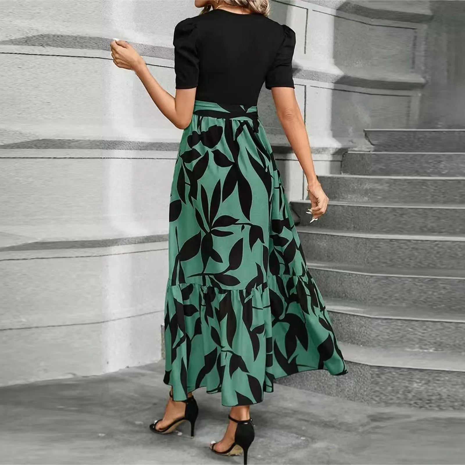 Women's Round Neck Dress, Short Sleeved, Floral Print Dresses.....20% OFF!