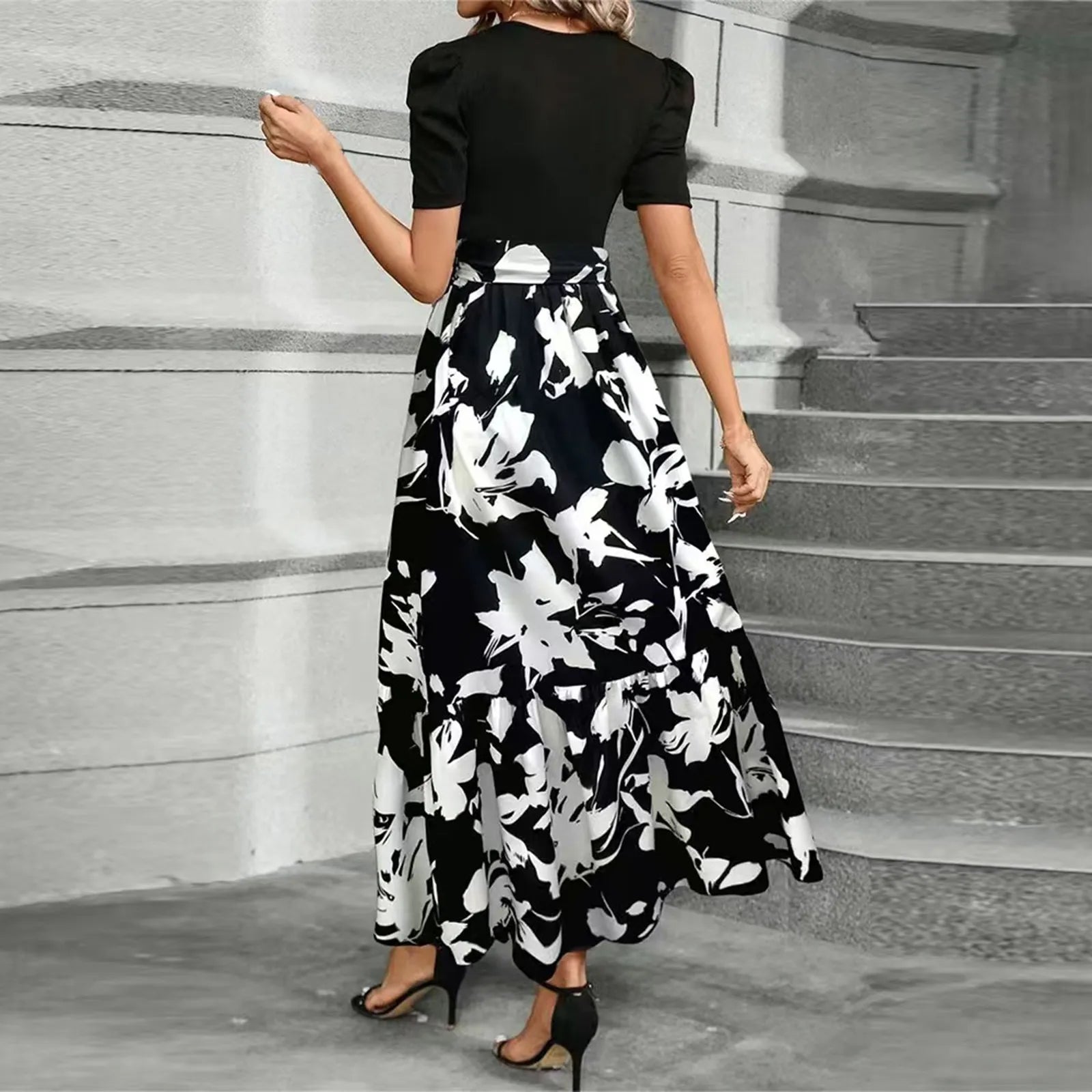 Women's Round Neck Dress, Short Sleeved, Floral Print Dresses.....20% OFF!